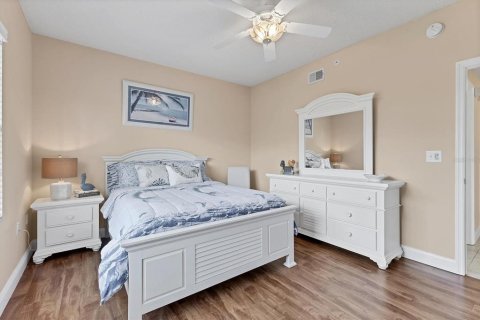 Condo in Sarasota, Florida, 3 bedrooms  № 1916645 - photo 27