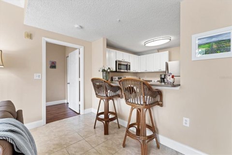 Condo in Sarasota, Florida, 3 bedrooms  № 1916645 - photo 14