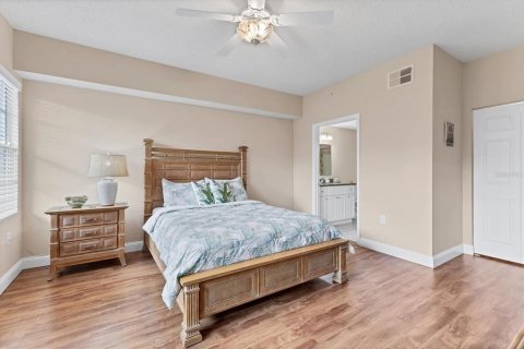 Condo in Sarasota, Florida, 3 bedrooms  № 1916645 - photo 23