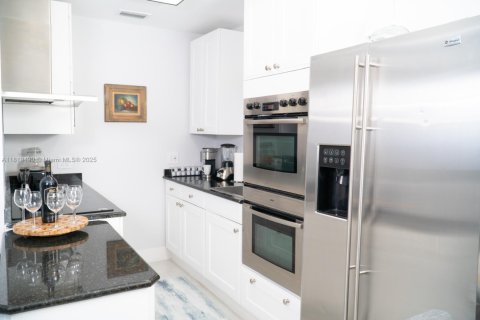 Casa en venta en North Miami Beach, Florida, 3 dormitorios, 110 m2 № 1888745 - foto 14