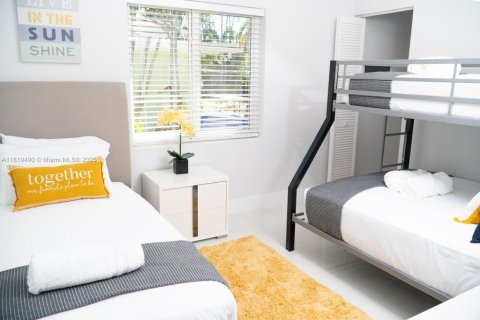Casa en venta en North Miami Beach, Florida, 3 dormitorios, 110 m2 № 1888745 - foto 26