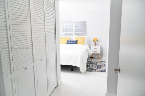 Casa en venta en North Miami Beach, Florida, 3 dormitorios, 110 m2 № 1888745 - foto 28
