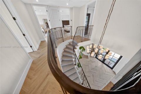 Villa ou maison à vendre à Fort Lauderdale, Floride: 5 chambres, 343.92 m2 № 2025605 - photo 10