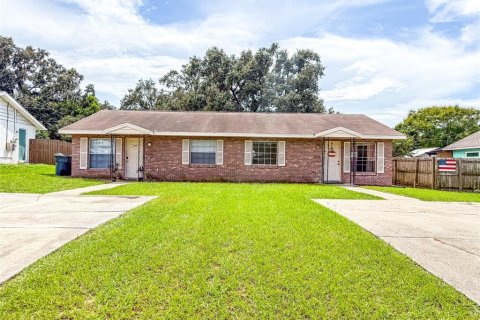 Immobilier commercial à Lake Wales, Floride 4 chambres, 165.55 m2 № 2377774