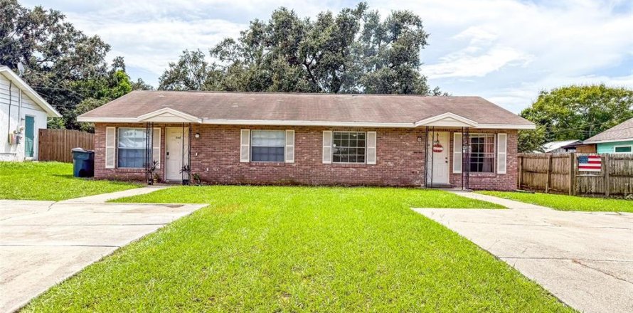 Immobilier commercial à Lake Wales, Floride 4 chambres, 165.55 m2 № 2377774