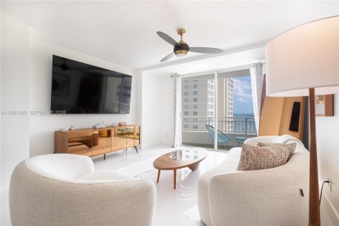 Condominio en alquiler en Miami, Florida, 1 dormitorio, 68.28 m2 № 2052489 - foto 6