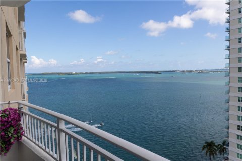 Condominio en Miami, Florida, 1 dormitorio  № 2052489