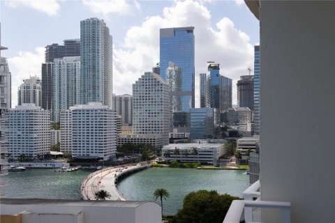 Condominio en alquiler en Miami, Florida, 1 dormitorio, 68.28 m2 № 2052489 - foto 2