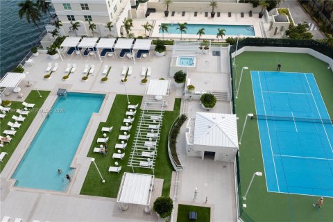 Condominio en alquiler en Miami, Florida, 1 dormitorio, 68.28 m2 № 2052489 - foto 15