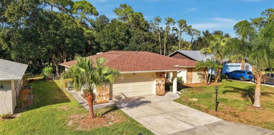 Villa ou maison à Sarasota, Floride 3 chambres, 208.75 m2 № 2430780