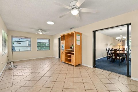 Villa ou maison à vendre à Sarasota, Floride: 3 chambres, 208.75 m2 № 2430780 - photo 20