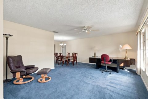 Villa ou maison à vendre à Sarasota, Floride: 3 chambres, 208.75 m2 № 2430780 - photo 2