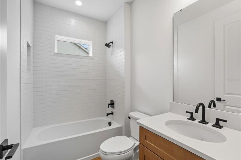 Casa en venta en Lake Mary, Florida, 4 dormitorios, 326.37 m2 № 1761547 - foto 28
