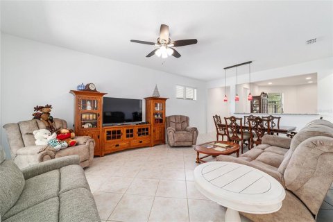 Villa ou maison à vendre à Ocala, Floride: 2 chambres, 119.75 m2 № 1800603 - photo 8