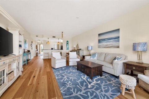 Condo in Venice, Florida, 2 bedrooms № 2148407 - photo 15