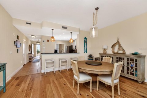 Condo in Venice, Florida, 2 bedrooms № 2148407 - photo 16