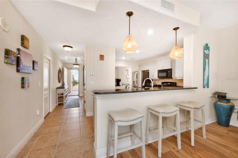 Condo in Venice, Florida, 2 bedrooms № 2148407 - photo 18