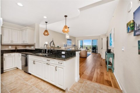 Condo in Venice, Florida, 2 bedrooms № 2148407 - photo 29