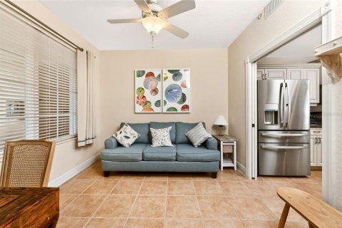 Condo in Venice, Florida, 2 bedrooms № 2148407 - photo 7
