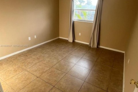 Снять в аренду кондоминиум в Майами, Флорида 1 спальня, 51.1м2, № 1992278 - фото 4