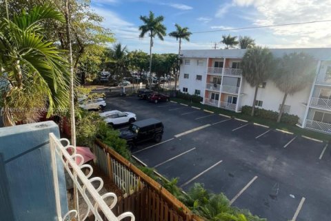 Снять в аренду кондоминиум в Майами, Флорида 1 спальня, 51.1м2, № 1992278 - фото 17