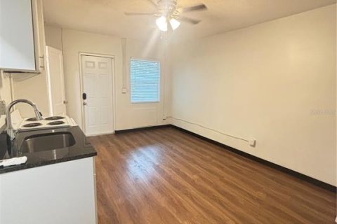 Appartement à louer à Largo, Floride: 2 pièces, 37.16 m2 № 2407027 - photo 4