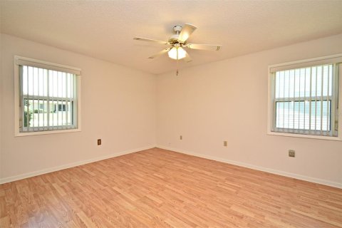 House in Leesburg, Florida 2 bedrooms, 109.25 sq.m. № 1826478 - photo 11