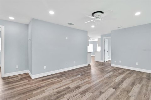 Villa ou maison à vendre à Micco, Floride: 3 chambres, 130.43 m2 № 1903051 - photo 8