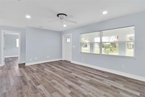 Villa ou maison à vendre à Micco, Floride: 3 chambres, 130.43 m2 № 1903051 - photo 6