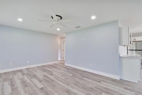 Villa ou maison à vendre à Micco, Floride: 3 chambres, 130.43 m2 № 1903051 - photo 7