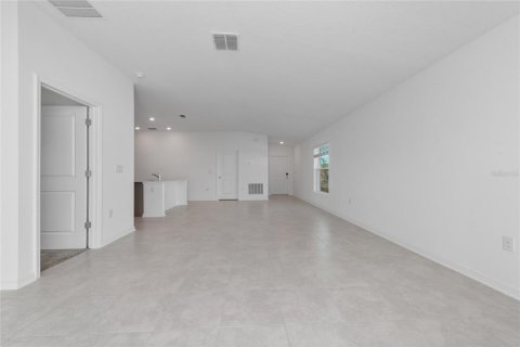 Villa ou maison à louer à Lake Wales, Floride: 4 chambres, 171.31 m2 № 2099198 - photo 8