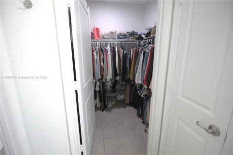 Casa en venta en Port St. Lucie, Florida, 4 dormitorios, 166.85 m2 № 1797049 - foto 17