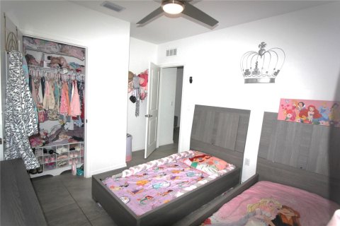 Casa en venta en Port St. Lucie, Florida, 4 dormitorios, 166.85 m2 № 1797049 - foto 24