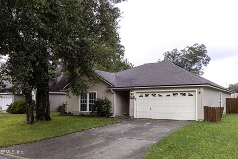 House in Jacksonville, Florida 3 bedrooms, 169.45 sq.m. № 777689 - photo 1