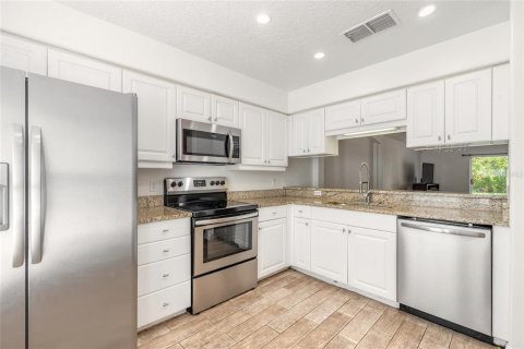 Townhouse in Port Orange, Florida 2 bedrooms, 132.01 sq.m. № 1851160 - photo 6