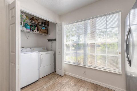 Townhouse in Port Orange, Florida 2 bedrooms, 132.01 sq.m. № 1851160 - photo 7
