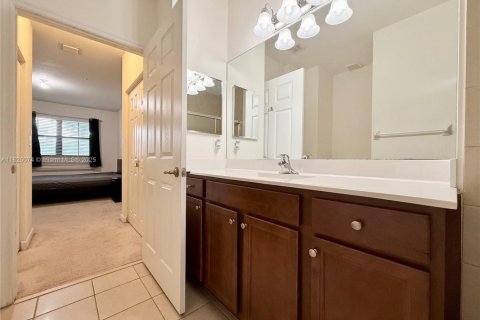 Apartamento en alquiler en Doral, Florida, 3 dormitorios, 112.13 m2 № 1799564 - foto 19