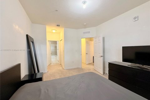 Apartamento en alquiler en Doral, Florida, 3 dormitorios, 112.13 m2 № 1799564 - foto 16