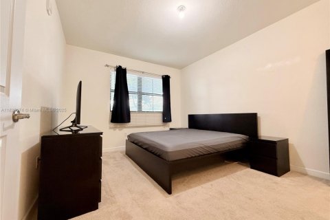 Apartamento en alquiler en Doral, Florida, 3 dormitorios, 112.13 m2 № 1799564 - foto 15