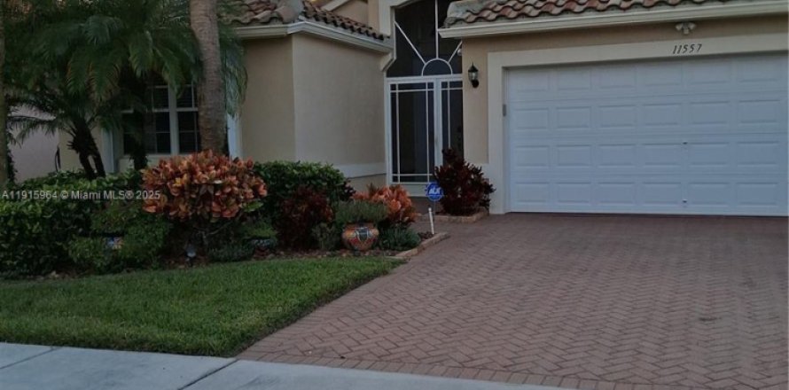 Villa ou maison à Boynton Beach, Floride 3 chambres, 172.05 m2 № 1970604