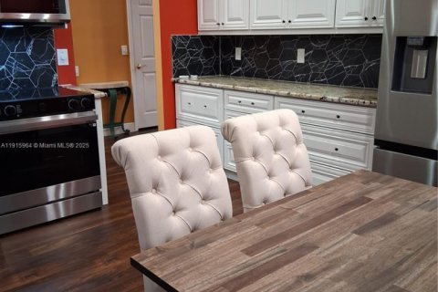 Villa ou maison à vendre à Boynton Beach, Floride: 3 chambres, 172.05 m2 № 1970604 - photo 4