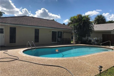 Casa en alquiler en Coral Springs, Florida, 3 dormitorios, 170.75 m2 № 1161791 - foto 1