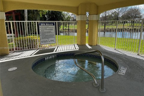 Condominio en alquiler en Sunrise, Florida, 1 dormitorio, 69.03 m2 № 2048471 - foto 27