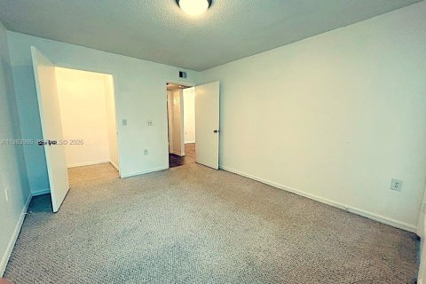 Condominio en alquiler en Sunrise, Florida, 1 dormitorio, 69.03 m2 № 2048471 - foto 13