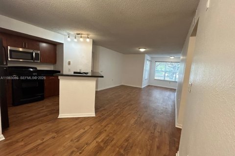 Condominio en alquiler en Sunrise, Florida, 1 dormitorio, 69.03 m2 № 2048471 - foto 7