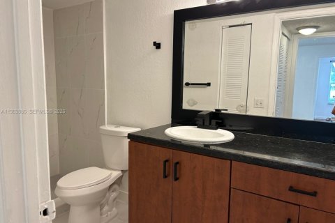 Condominio en alquiler en Sunrise, Florida, 1 dormitorio, 69.03 m2 № 2048471 - foto 18