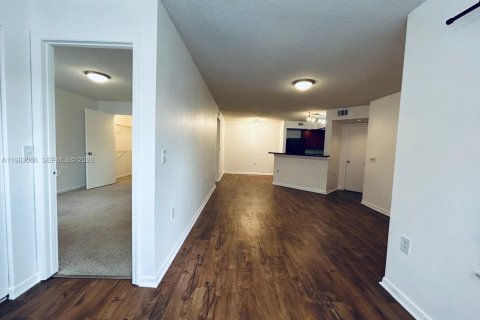 Condominio en alquiler en Sunrise, Florida, 1 dormitorio, 69.03 m2 № 2048471 - foto 9