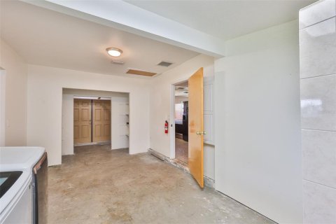 Купить виллу или дом в Ларго, Флорида 9 комнат, 131.27м2, № 1847573 - фото 19