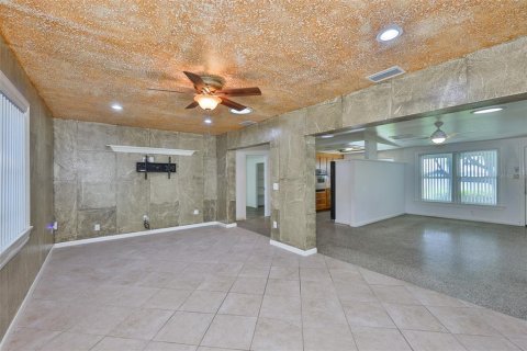 Villa ou maison à vendre à Largo, Floride: 2 chambres, 131.27 m2 № 1847573 - photo 17