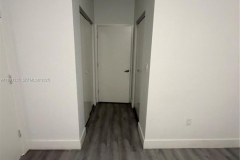 Appartement à louer à Hialeah, Floride: 2 chambres, 80.36 m2 № 1990305 - photo 15